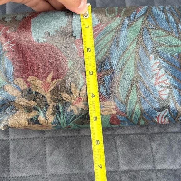 ˚₊‧꒰ა ☆ ໒꒱ ‧₊˚ Patricia Nash Watercolor With Zipper Closure (3B-080) - Picture 11 of 12